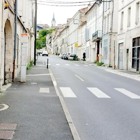 Proche Centre Avec Balcon+parking דירה *