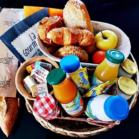 דירה Proche Centre Avec Balcon+parking אנגולם