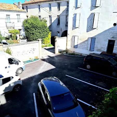 Proche Centre Avec Balcon+parking דירה