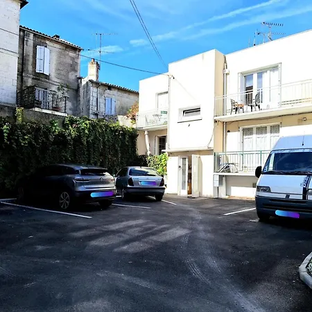 Proche Centre Avec Balcon+parking