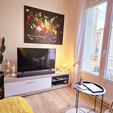 דירה Proche Centre Avec Balcon+parking אנגולם